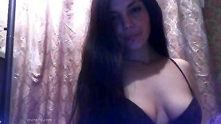 FoxxiLove перед вебкой