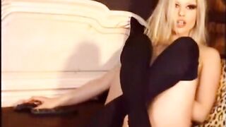 Caprice в черных чулочках