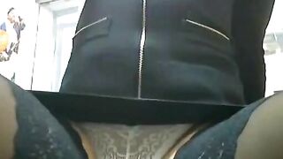 На работе в белых трусиках