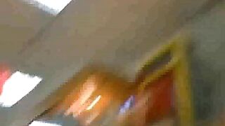 На работе в белых трусиках