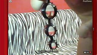 MissFetish трахает свою киску и попку