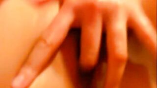 littlekym в масле мастурбирует 3