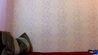 msaphrodita в белом белье с игрушкой