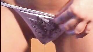 Anastasija пипи в трусики