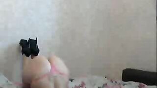 Хулиганка на кровати