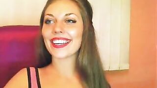 Joselyn устраивается на работу