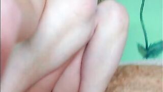 ole4kaangel мастурбирует