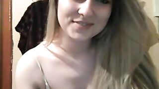 PloY пися и неплохие сиси