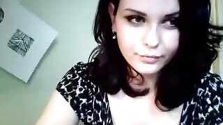 Anahita показывает попу и сиси