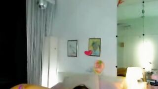 crazydaisy визжит как свинка