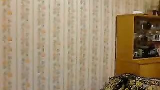 Минет от брюнетки в чулках