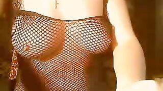 В сеточке с игрушками