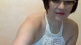 Старушка в очках