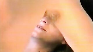 Анальное отверстие и большая бутылка