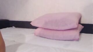 vizavii трахает свои дырочки в привате