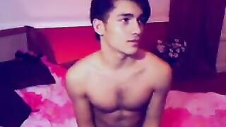 Блонда с педиковатым типочком