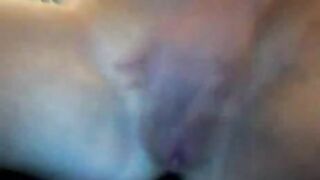 Сиськастая блондинка