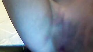 Сиськастая блондинка