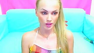 escadaxxx мастурбирует в привате