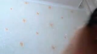 Тина мастурбирует