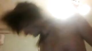 Сучка клянчит деньги