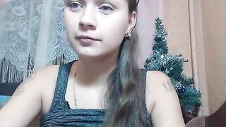 SexNika мастурбирует