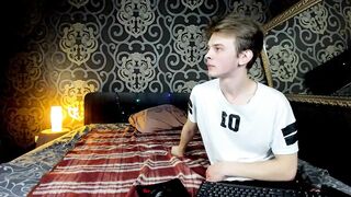 Timon1201 кончил на грудь