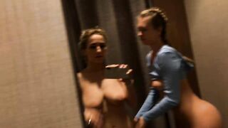 Happy Yulia - Play in fitting room