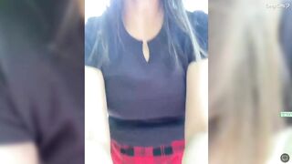 девушка в лесу