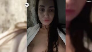 -ANN- дрочит вибратором свою писю, паралельно лаская, - свою грудь - 1