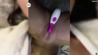 -ANN- дрочит вибратором свою писю, паралельно лаская, - свою грудь - 3