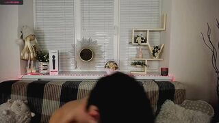 Danny_And_Alice кончил на грудь