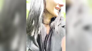 Отвязная GAVKA_ трахает себя бутылкой