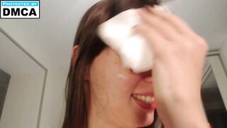 Trishanhoward кончил на лицо