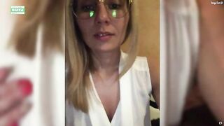 Lisichka1806 дрочит пальчиками и Lovensом смою мокрую писю. Часть 1