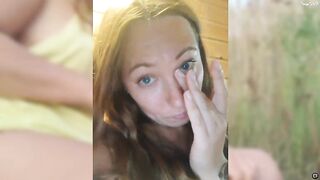 KatyCooper дрочит игрушкой свою писю