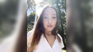 Показала сиски не знакомому парню