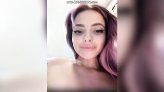 GoodGirl21 - дрочит сидя на камере, сквирт и анальная пробка