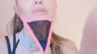 блудливая 000Maryxxx с трусами во влагалище