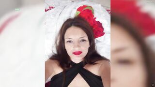 allisonxstar дрочит немного пальчиками свою писю