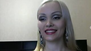 pinkdiamond глотает игрушку