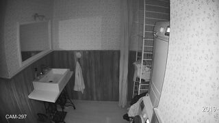 SpyGasm 2019-03-02_Kevin-Amelia_toilet