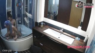 Amateur group sex in the bathroom