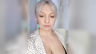 Онлайн-эровидеочат с Anesteishen на BongaCams 2025-01-19 14_34