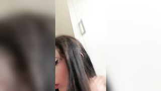 ДЕВИЦА ДРОЧИТ