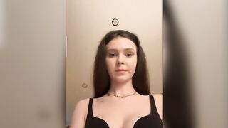 ГОЛАЯ ДЕВИЦА