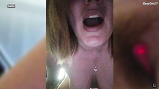 aleksabalan полностью голая, показала свою волосатую писю вблизи с Lovensом внутри нее